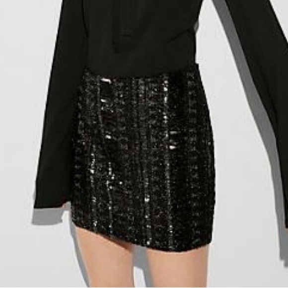 Express Tinsel Sequin Mini Skirt - Picture 1 of 4